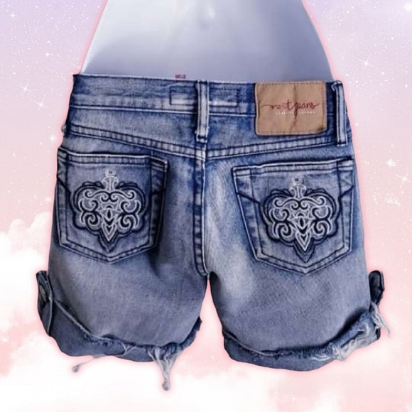 Light Blue Faded Cuffed & Frayed Jean Shorts with Back Pocket Patterns - Picture 3 of 3